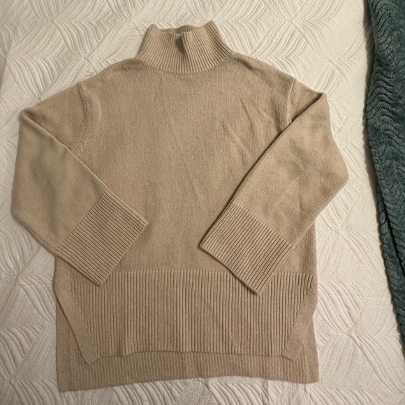 H&M Knit Turtleneck Sweater - Picture 4 of 6